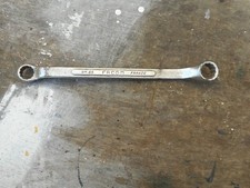 clé à oeil facom 14/15