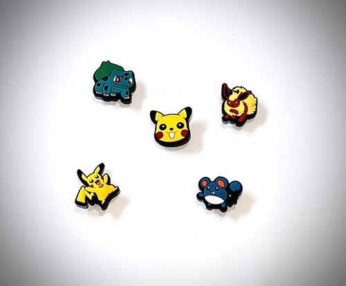 Lot jibbitz pokémon pikachu - pokémon,