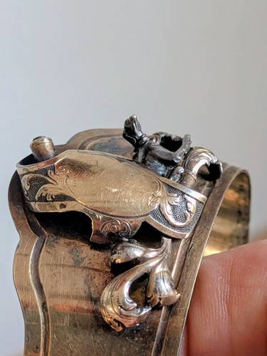 Ancien bracelet manchette