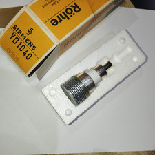 YD1040   Tube Électronique