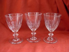 St LOUIS,SERIE DE 3 VERRES A