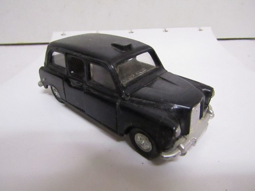 Voiture miniature ancienne - voiture,
