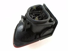 Feu arriere secondaire gauche