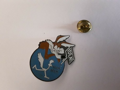 Pin pins beep vil - ,
