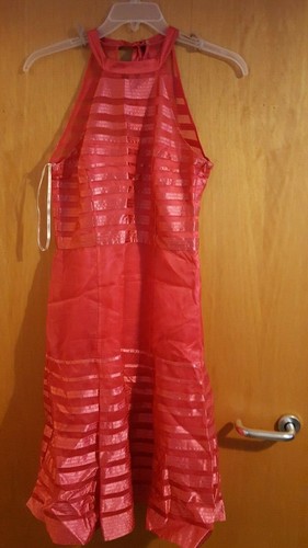 Robe sans manches rose fuchsia