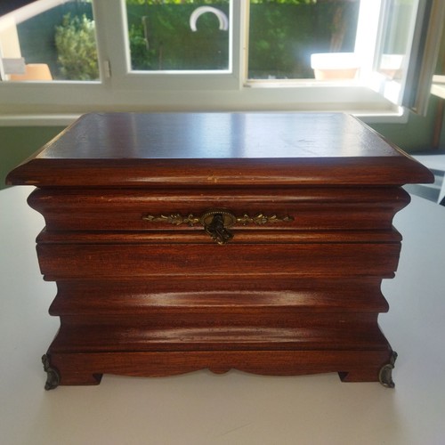 Coffret ancien piètement et - ancien,,