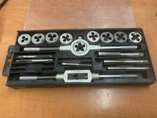 Coffret 6 Tarauds et 9 filières incomplet