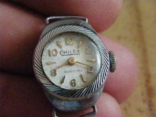 Montre mecanique ancienne - montre,