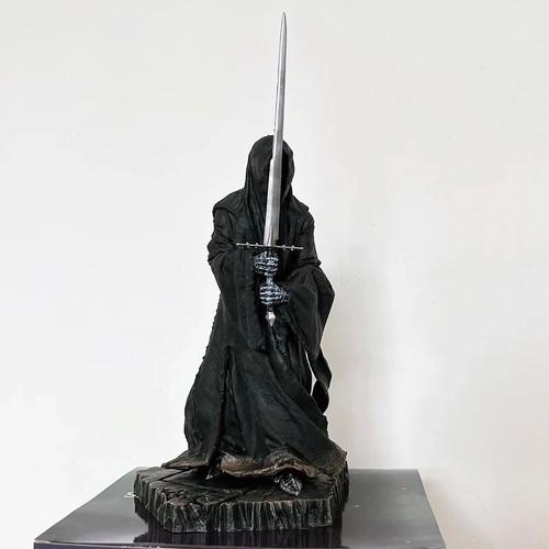 Statue figurine seigneur des - statue/figurine,
