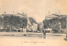 DIJON - Place St-Pierre - Le Bassin 