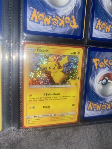 Pikachu holo 25ème