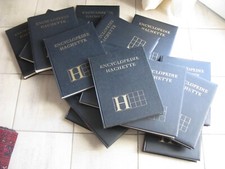 12 volumes encyclopédie Hachette et plus