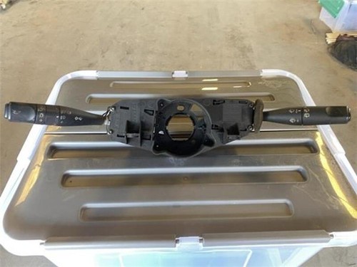 61557109 commande autoradio