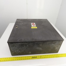 Enceinte Électrique Murale Avec Porte Hingée 27-1/2" X 25-1/2" X 10"