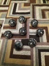 Lot 8 Boutons Anciens Métal