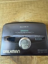 Sony Walkman Cassette Player WM EX364 Pour Pièces Marche Pas