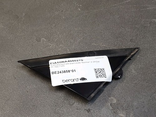 Enjoliveur triangle aile - , avant