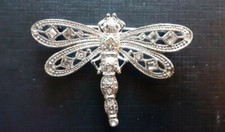 Broche libellule insecte