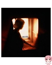 Il y a tout un monde là-bas