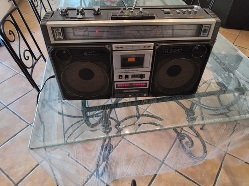 Poste radio cassette - ,
