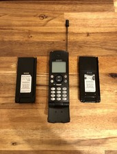 Téléphone Portable MITSUBISHI MT20 - 2 Batteries - Housse- Noir - Ultra Vintage