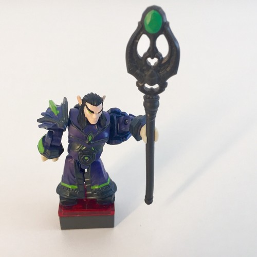 World warcraft figurines - world,