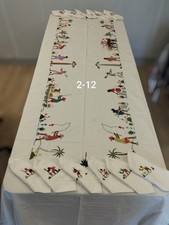 JOLIE NAPPE DE TABLE BLANCHE