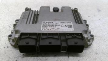 Calculateur moteur peugeot - calculateur,