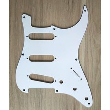 Pickguard blanc 3 ply 8 trous pour Stratocaster style 57-62's