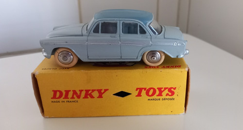 Dinky toys simca aronde - aronde, p60