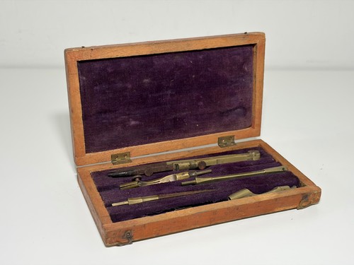 Coffret instruments dessin