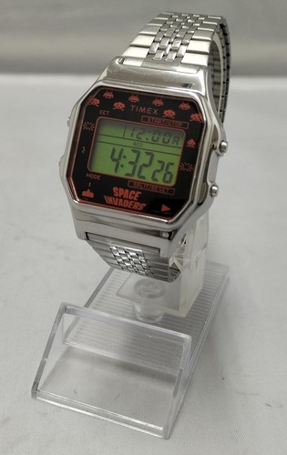 Timex w2v3000 watch - w2v3000, used