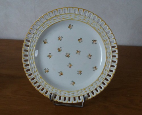 Assiette piédouche rovina - assiette,