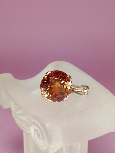 Pendentif carats saphir - or, 18