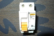 INTERRUPTEUR DIFFERENTIEL 63A