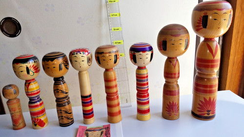 Lot kokeshi dolls - of,