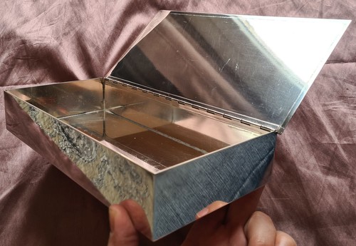 Boîte coffret en métal - -,