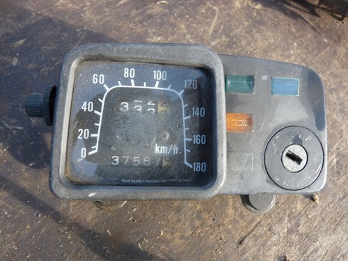 Compteur 600 suzuki pour - compteur,