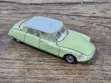Voiture Miniature Citroën Ds Dinky Toys 1/43 (Manque Un Phare)