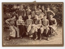 PHOTO, école  élèves étudiants en blouse le Petit Journal