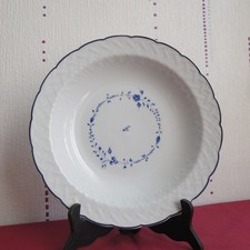 1 plat rond creux en porcelaine de limoges Bernardaud modèle Hortense