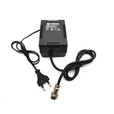 Yamaha MG124CX, MG124C