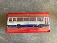 AUTOBUS / AUTOCARS DU MONDE