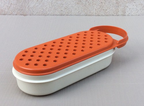 Tupperware rape a - tupperware, fromage