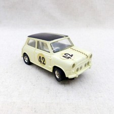 JOUEF VITRAGE TRANSPARENT DE L'AUSTIN MINI : REPRODUCTION PARFAITE