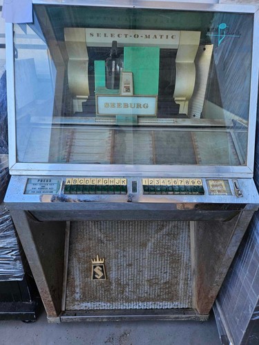 Vintage seeburg jukebox needs - jukebox,
