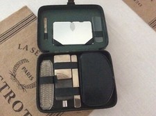 Ancien Nécessaire set trousse de toilette de voyage simili cuir Vert vintage