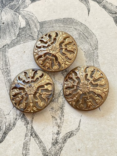 Boutons anciens métal - boutons, en