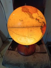 Globe terrestre vintage lumineux parfait état loupe Mappemonde