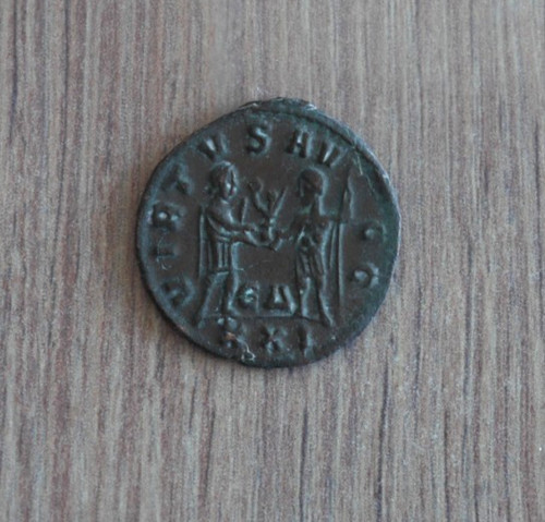 Pièce monnaie romaine - ,